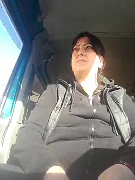 Snapshot of larylary6969 chatting on December 2025 08:52:01 AM larylary6969 online show from December 2025 08:52:01 AM