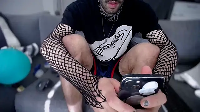 P4RtYBOII92 online show from September 2025 02:21:01 PM