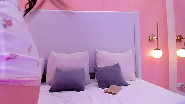 shaina vasquez online show from February 2026 01:53:01 AM