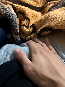 kerimyuce online show from December 2025 11:54:01 PM