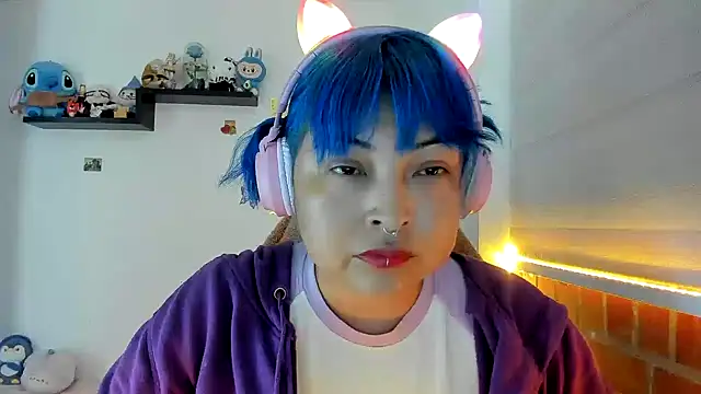 Shaddycute  online show from November 2025 03:56:01 PM