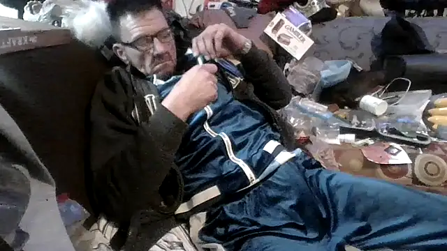 Snapshot of gettinit2wice chatting on October 2025 01:45:01 PM gettinit2wice online show from October 2025 01:45:01 PM