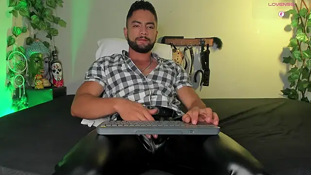 Jaxxon  online show from December 2024 07:54:01 PM