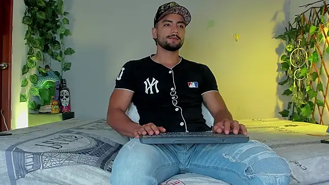 Jaxxon  online show from February 2025 03:49:02 PM