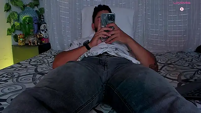 Jaxxon  online show from September 2025 12:26:02 AM