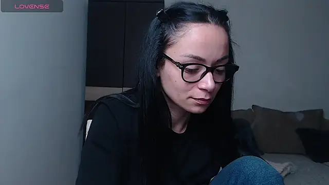 BabySerene online show from April 2026 03:32:01 AM