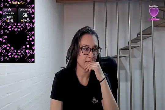 Snapshot of Jessie_Desire chatting on November 2025 02:11:02 AM Jessie Desire online show from November 2025 02:11:02 AM