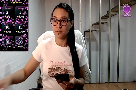 Snapshot of Jessie_Desire chatting on November 2025 01:22:01 AM Jessie Desire online show from November 2025 01:22:01 AM