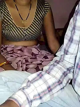 Snapshot of FeltedEuropium chatting on February 2025 10:24:02 AM FeltedEuropium online show from February 2025 10:24:02 AM