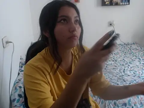 Snapshot of HannaKlein chatting on December 2024 07:03:02 PM HannaKlein online show from December 2024 07:03:02 PM