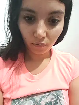 Snapshot of HannaKlein chatting on February 2025 01:29:01 AM HannaKlein online show from February 2025 01:29:01 AM