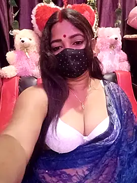 Snapshot of ella_mariya chatting on April 2026 06:06:01 PM ella mariya online show from April 2026 06:06:01 PM