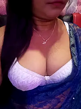 Snapshot of ella_mariya chatting on May 2026 11:15:01 AM ella mariya online show from May 2026 11:15:01 AM