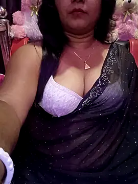 Snapshot of ella_mariya chatting on June 2026 07:16:02 PM ella mariya online show from June 2026 07:16:02 PM