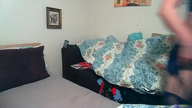 Snapshot of balkangirl1 chatting on December 2025 04:23:01 PM balkangirl1 online show from December 2025 04:23:01 PM