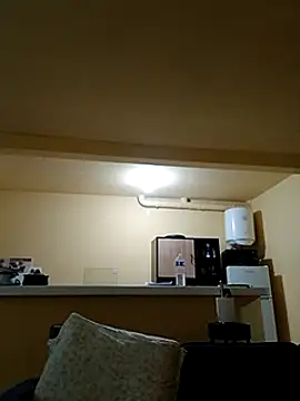 Snapshot of chris_sbh chatting on February 2025 10:33:02 AM chris sbh online show from February 2025 10:33:02 AM