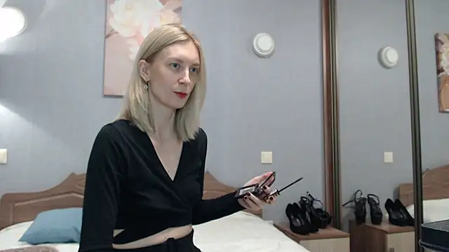 AvelinaLeoni online show from December 2025 06:29:02 AM