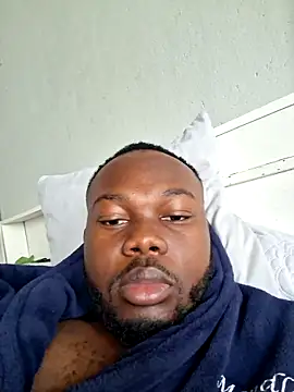 LaughRiotX online show from November 2025 05:50:02 AM