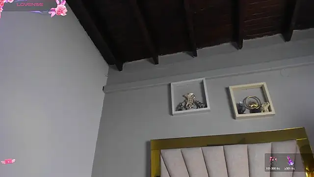Snapshot of vahiolet_fuentes chatting on May 2026 03:01:01 AM vahiolet fuentes online show from May 2026 03:01:01 AM