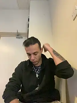 Snapshot of Alexandrupgixx chatting on January 2025 02:29:02 AM Alexandrupgixx online show from January 2025 02:29:02 AM