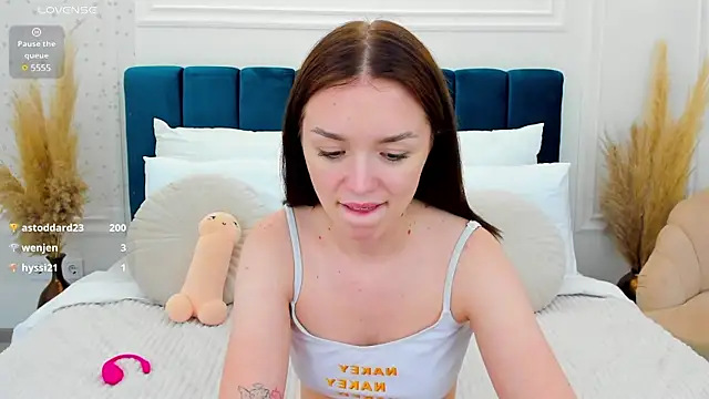 Snapshot of VirginOlly chatting on March 2025 04:42:02 PM VirginOlly online show from March 2025 04:42:02 PM