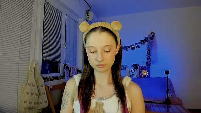 Snapshot of Jenny_darling_love chatting on December 2024 07:11:01 PM Jenny darling love online show from December 2024 07:11:01 PM