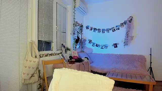 Snapshot of Jenny_darling_love chatting on January 2025 06:59:02 PM Jenny darling love online show from January 2025 06:59:02 PM