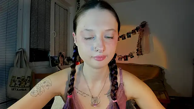 Snapshot of Jenny_darling_love chatting on March 2025 07:50:02 PM Jenny darling love online show from March 2025 07:50:02 PM