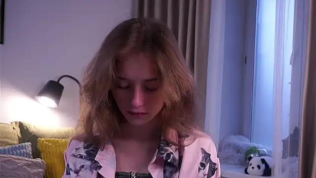 EdlinHargus online show from October 2025 01:41:02 AM