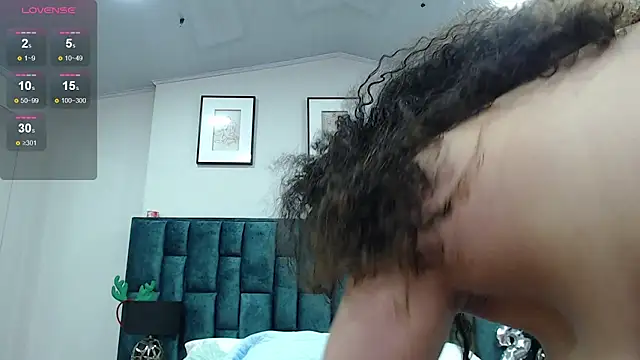 Snapshot of La_Crespa_x chatting on December 2024 03:32:02 PM La Crespa x online show from December 2024 03:32:02 PM