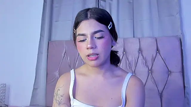 Snapshot of Ashley_piinkk_ chatting on February 2025 08:02:02 AM Ashley piinkk  online show from February 2025 08:02:02 AM