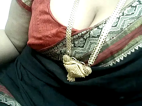 hot pavitra online show from January 2025 05:40:01 PM