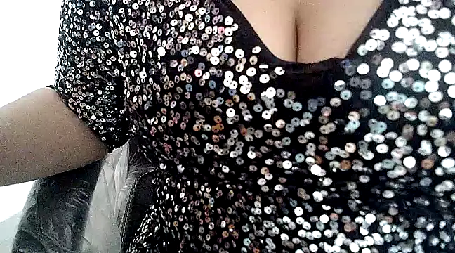 hot pavitra online show from January 2025 06:46:02 AM