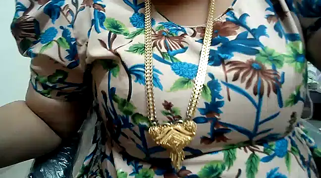 hot pavitra online show from February 2025 06:55:01 PM