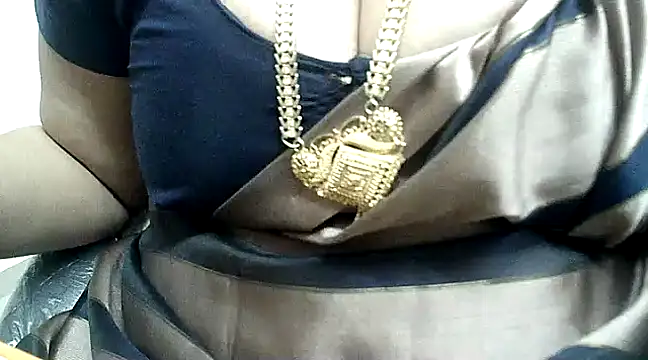 hot pavitra online show from February 2025 06:10:02 PM