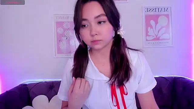 Fluffy Rose online show from January 2025 07:57:01 AM