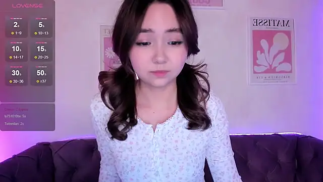 Fluffy Rose online show from February 2025 11:33:02 AM