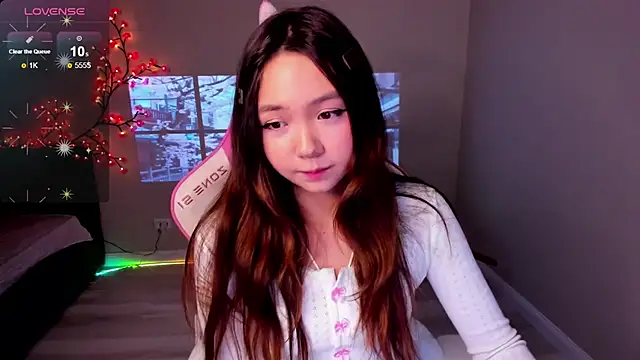 Fluffy Rose online show from November 2025 11:40:01 PM