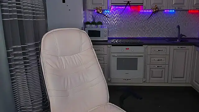 Snapshot of mirrorofsoul chatting on December 2024 05:09:02 AM mirrorofsoul online show from December 2024 05:09:02 AM