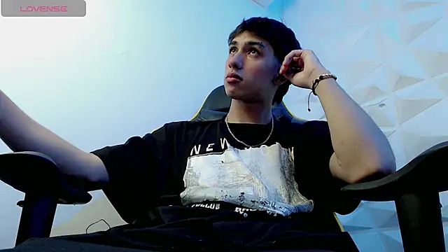 Jake tripp online show from December 2024 09:00:02 PM