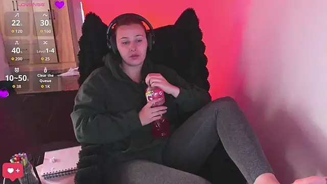 bonnie moon  online show from March 2026 05:09:02 PM