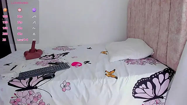 lizziemontana2 online show from July 2026 07:24:01 PM