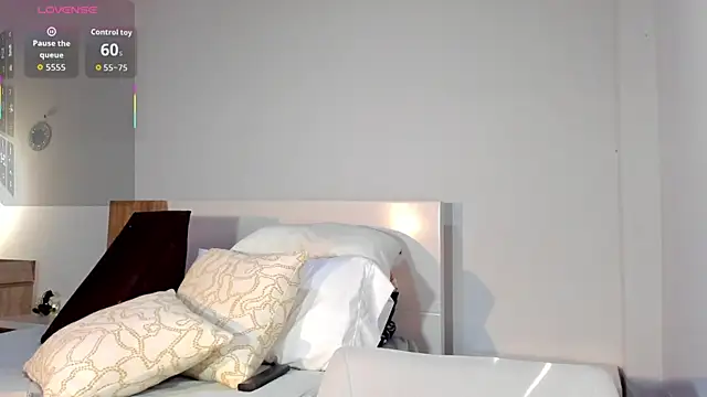 ClaraMariaMon online show from January 2026 02:54:02 PM