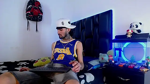Brutal Sex Fucking online show from July 2026 12:48:01 AM