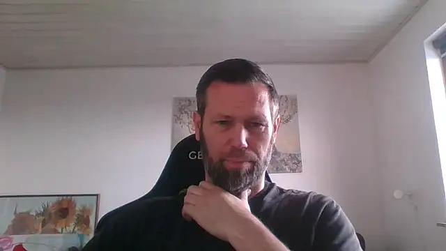 Snapshot of Gotta1 chatting on January 2026 12:30:01 PM Gotta1 online show from January 2026 12:30:01 PM