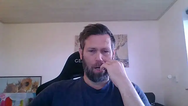 Snapshot of Gotta1 chatting on January 2026 12:21:01 PM Gotta1 online show from January 2026 12:21:01 PM