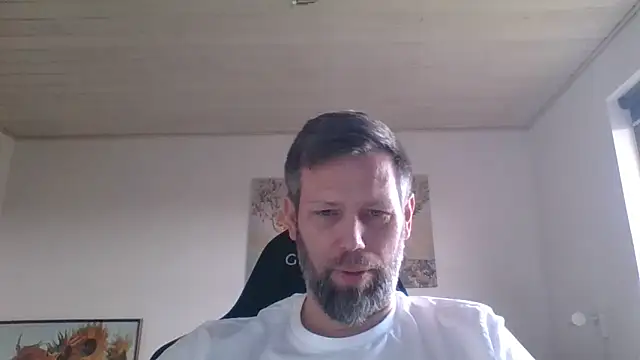 Snapshot of Gotta1 chatting on March 2026 12:18:01 PM Gotta1 online show from March 2026 12:18:01 PM