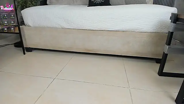 Snapshot of Will_Hendrix chatting on October 2025 05:47:03 PM Will Hendrix online show from October 2025 05:47:03 PM