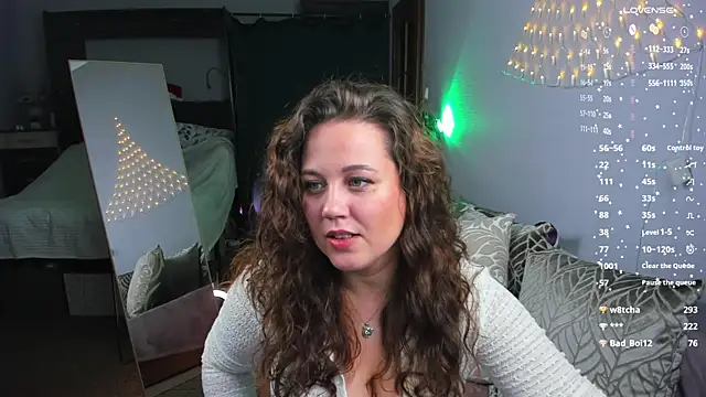 Snapshot of MissBecca chatting on October 2025 10:27:01 AM MissBecca online show from October 2025 10:27:01 AM