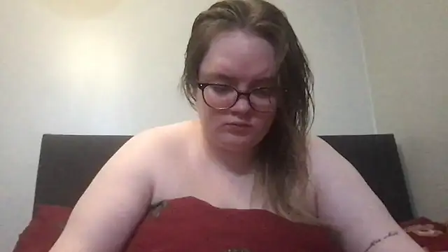 honeyyy24 online show from December 2025 07:09:01 PM